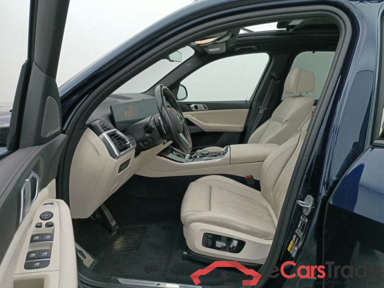 BMW X5 xDrive50e (360kW) 5d ///M-Sportkit (total options: 23,542 Ex.Vat) #3
