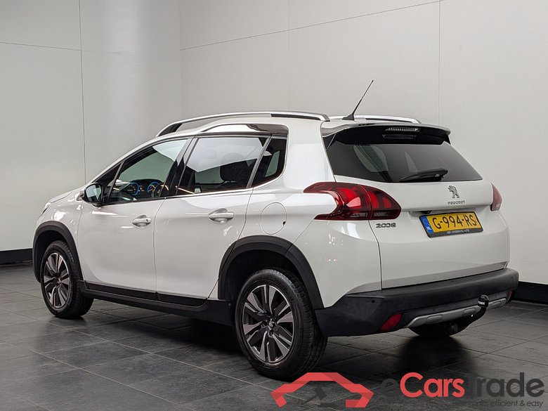 PEUGEOT 2008 1.2 PureTech Allure #4
