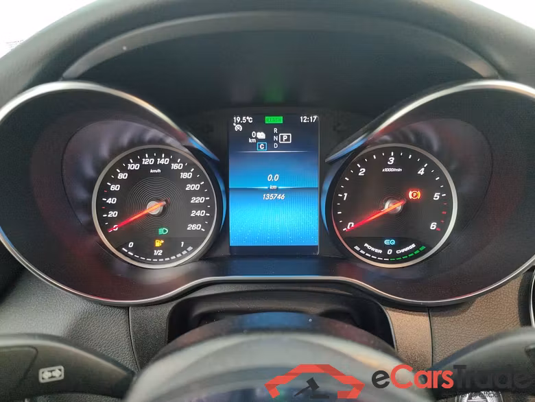 Mercedes-Benz GLC Coupé GLC 300 de 4MATIC 5d #6