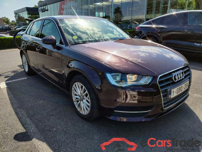 AUDI A3 Sportback Dsl A3 Sportback 1.6 TDi Ambiente #2