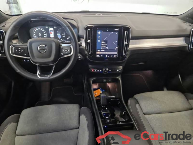 VOLVO XC40 / 2021 / 5P / SUV T5 RECHARGE PLUG-IN AUTO PLUS BRIGHT #3