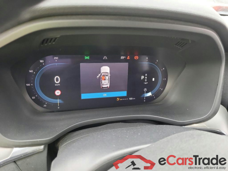 VOLVO XC60 / 2017 / 5P / todoterreno 2.0 B4 D Momentum Pro Auto #4