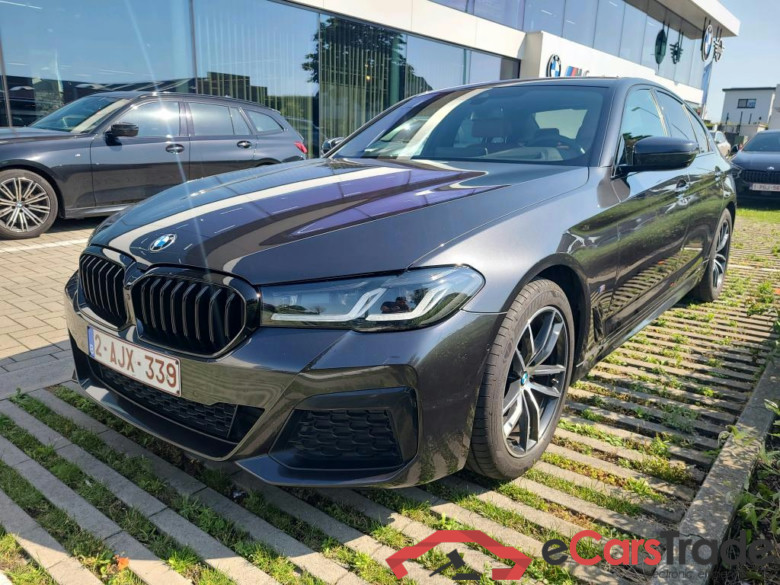 BMW - BMW 5 BERLINE 518dA 150PK M Sport Business Edition Pack Safety & Innovation  With Head Up & Business With Dakota Heated Seats & Travel & Towing Hook #1