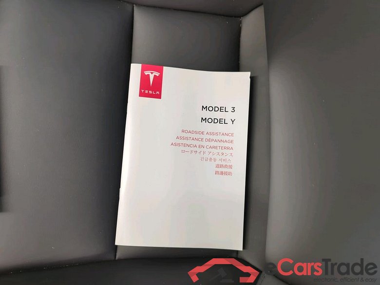 TESLA Model Y Long Range Dual Motor AWD 5d 378kW #3