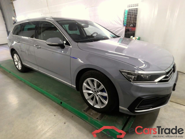Passat SC PHEV GTE Aut #2