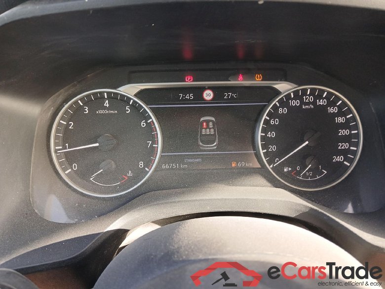 NISSAN QASHQAI / 2021 / 5P / todoterreno DIG-T 103kW (140CV) mHEV 4x2 Acenta #4