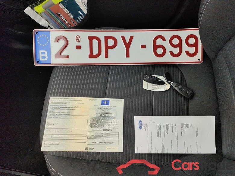 Ford Kuga 2.5i PHEV Aut. 165kW Titanium 5d #4