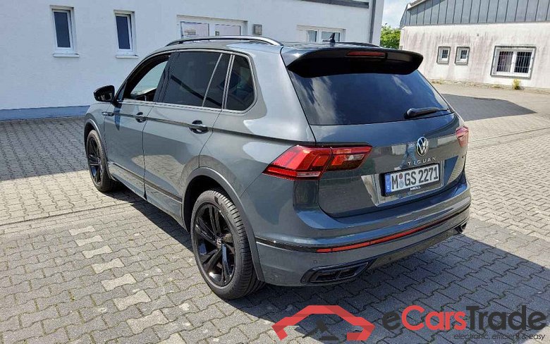 Volkswagen Tiguan (AX1)(07.2020->2024) DE - SUV5 2.0 TSI BMT/Start-Stopp EU6d, 4Motion R-Line OPF, (Facelift) 2021 - 20 #4