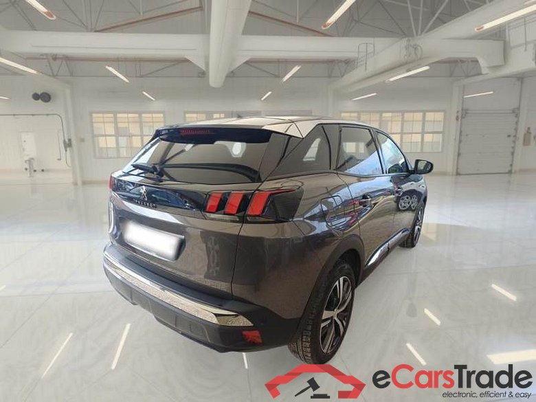PEUGEOT 3008 / 2020 / 5P / SUV BLUEHDI 130 EAT8 SeS ALLURE #2
