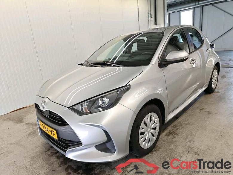 TOYOTA Yaris 1.5 VVT-i Active