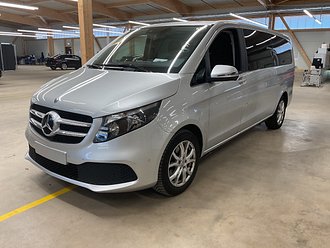 Mercedes V 220