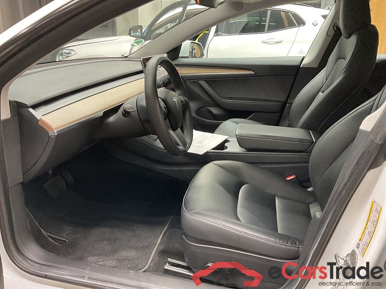 TESLA Model 3 Langstreckenbatt. Allradantrieb Dual Motor 4d 366kW #4