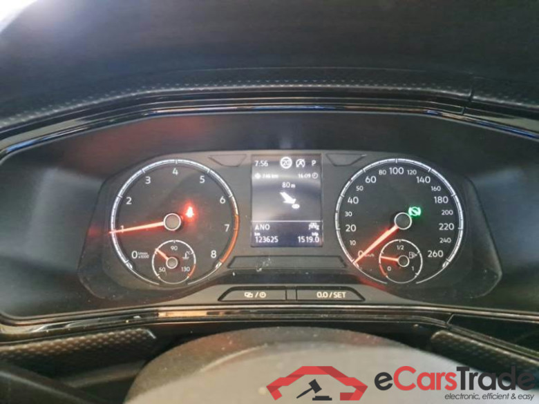 VOLKSWAGEN T-CROSS / 2019 / 5P / SUV 1.0 TSI 81KW STYLE DSG #4