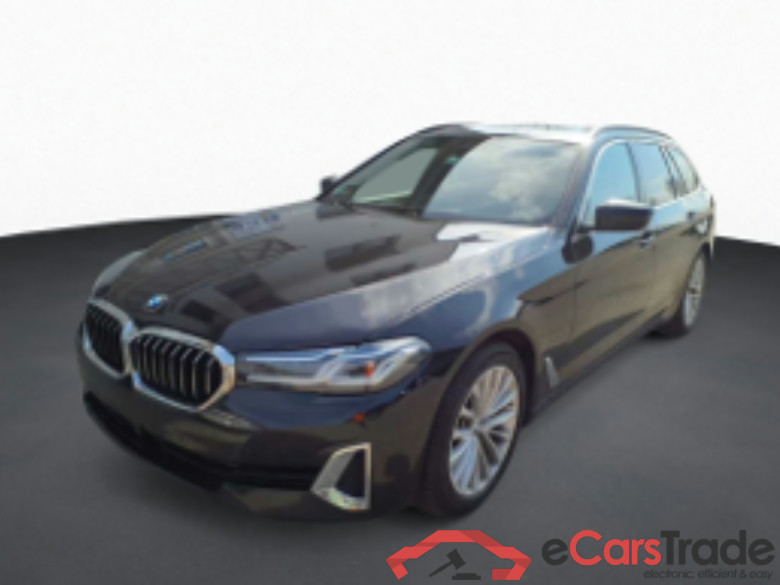 Baureihe 5 Touring 530 d xDrive Luxury Line 3.0 210KW AT8 E6d #1