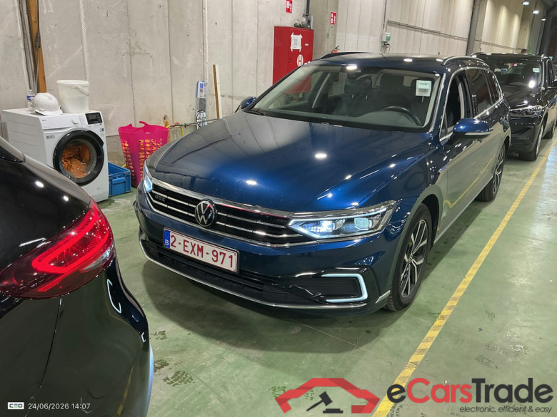 VOLKSWAGEN PASSAT VARIANT 1.4 TSI MSQ VARIANT GTE BUSINESS #2