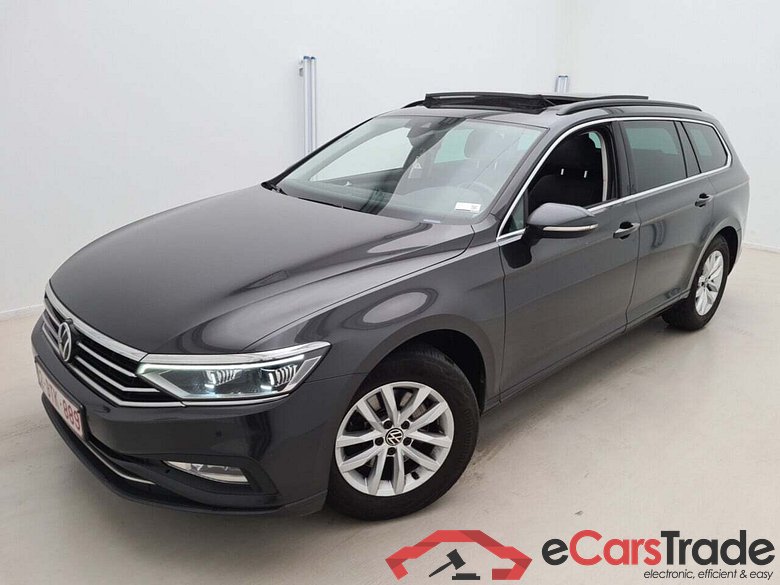 VOLKSWAGEN PASSAT VARIANT 2.0 TDI STYLE DSG #1