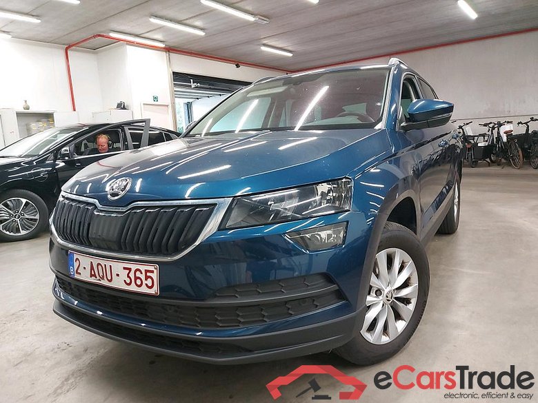 SKODA - SKO KAROQ CRTDI 115PK Clever With Climatic & Navigation & Heated Seats & Side Assist & Canton Sound & Park Sensors Front & Rear #1