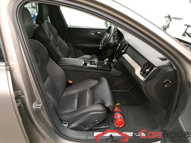 Volvo V60 2.0 T8 4x4 Plug-In Hybrid Inscription Aut. Pano LED Virtual Sport-Leather Navi KeylessGo Camera Klima PDC ... #5