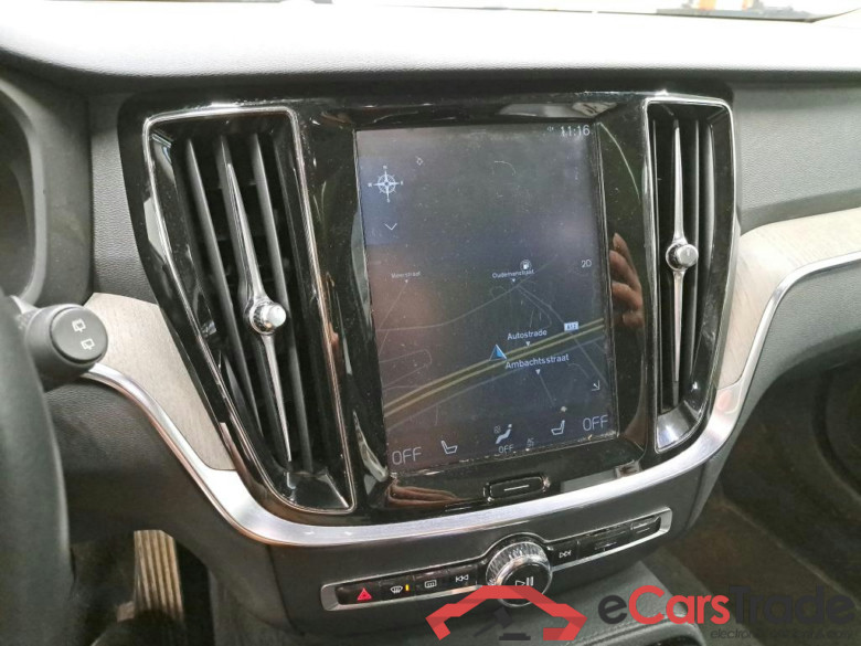 Volvo V60 2.0 T8 4x4 Plug-In Hybrid Inscription Aut. Pano LED Virtual Sport-Leather Navi KeylessGo Camera Klima PDC ... #4