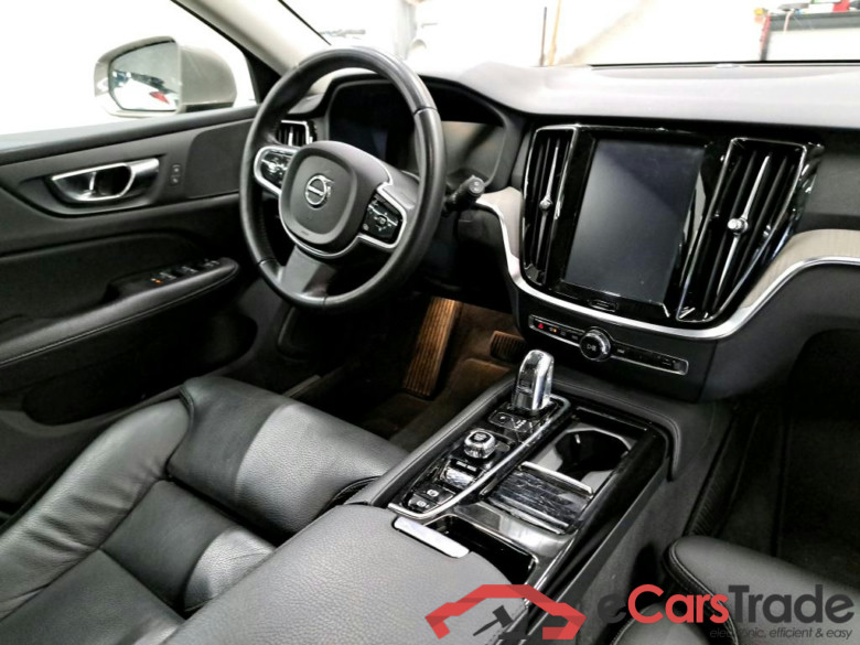 Volvo V60 2.0 T8 4x4 Plug-In Hybrid Inscription Aut. Pano LED Virtual Sport-Leather Navi KeylessGo Camera Klima PDC ... #3