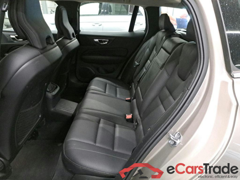 Volvo V60 2.0 T8 4x4 Plug-In Hybrid Inscription Aut. Pano LED Virtual Sport-Leather Navi KeylessGo Camera Klima PDC ... #6