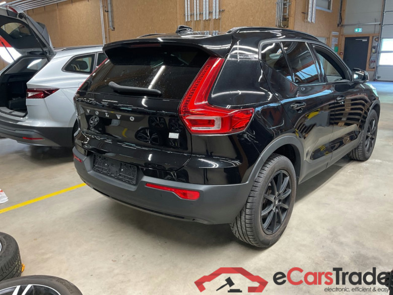 XC40 R Design Recharge Plug-In Hybrid 2WD 1.5 T5 192KW AT7 E6d #2