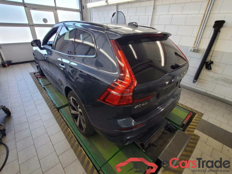 Volvo XC60 (03.2017->) DE - SUV5 T8 Twin Engine AWD PHEV EU6d, Ultimate Dark, (Facelift) 2022 - 2023 #4