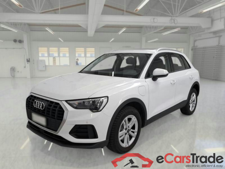 AUDI Q3 / 2018 / 5P / SUV 45 TFSI E S TRONIC #1