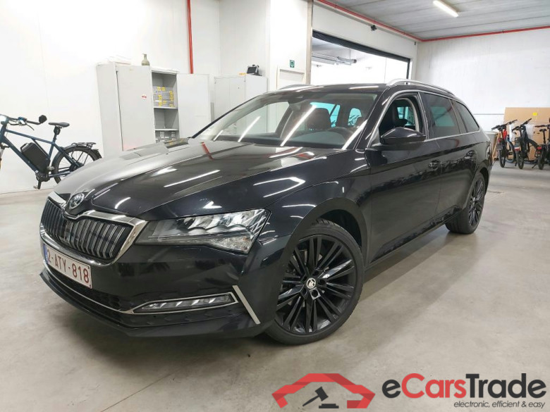 SKODA - SKO SUPERB COMBI 1.4 TSI iV 218PK DSG6 Clever+ & Premium II & Safety & Canton Sound & Pano Roof  * HYBRID *