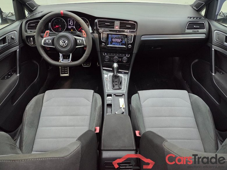 VOLKSWAGEN GOLF 1.4 TSI ACT Connected Series #6