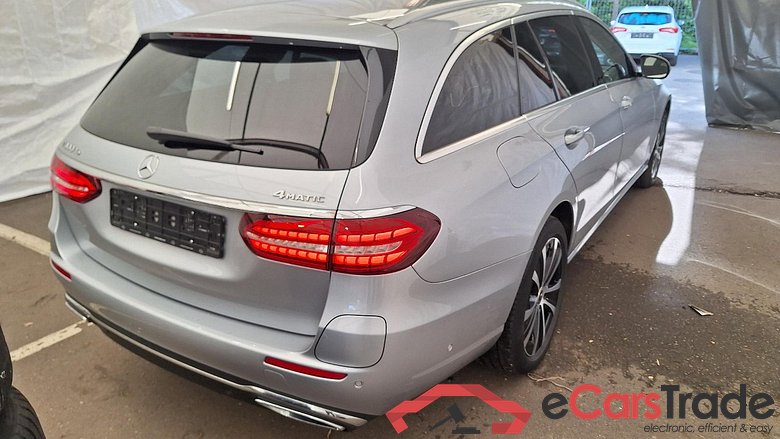E -Klasse T-Modell E 300 de 4Matic (213.211)Avantgarde 2.0 225KW AT9 E6d #3
