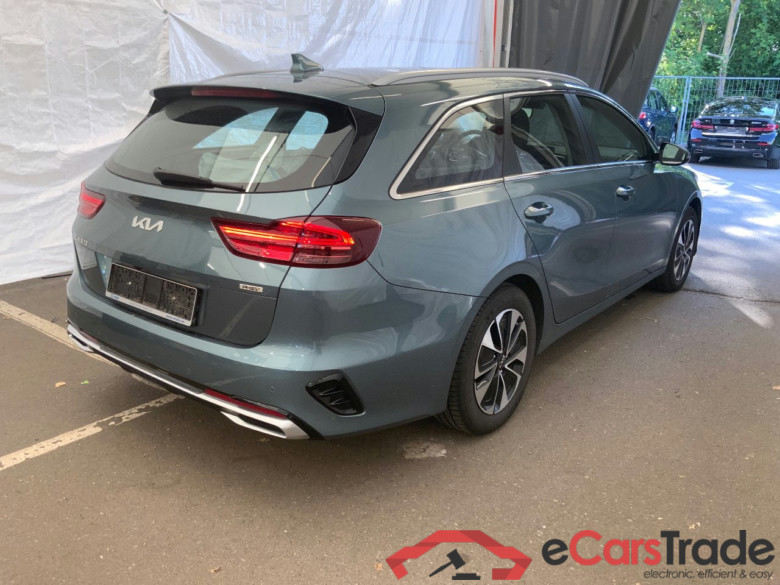 Ceed Sportswagon Plug-in Hybrid Vision 1.6 104KW AT6 E6d #2
