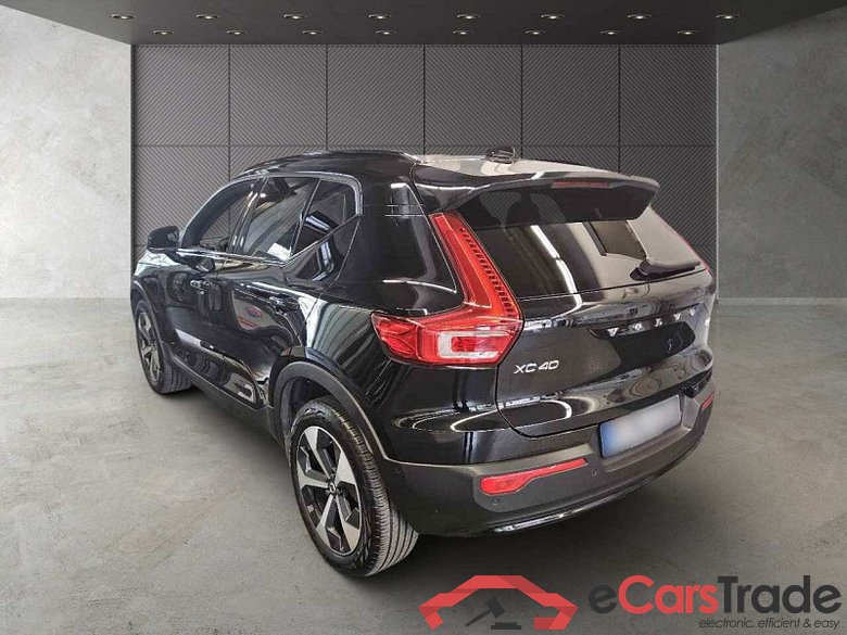 Volvo XC40 (2017->) DE - SUV5 B4 AWD EU6d, Ultimate Dark, (Facelift) 2022 - 2022 #4