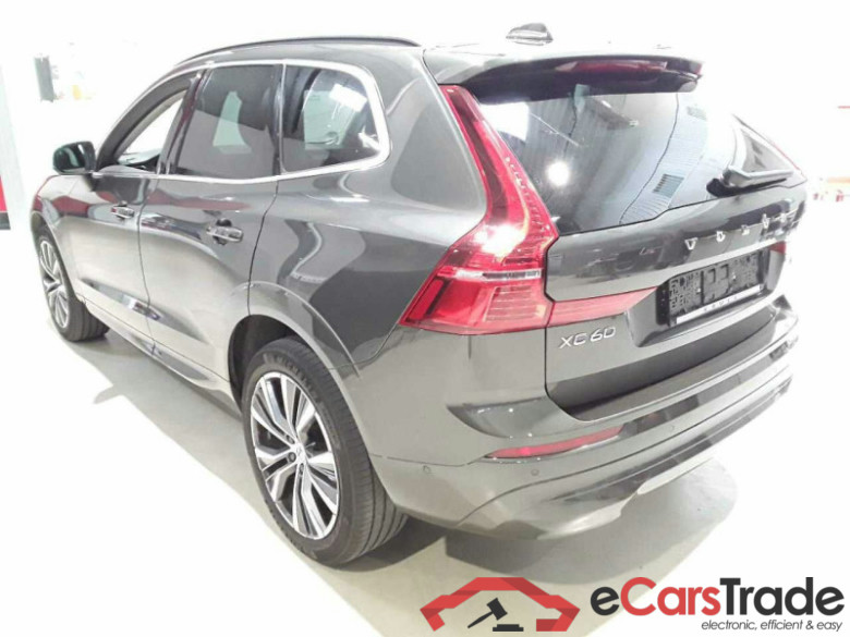 Volvo XC60 (03.2017->) DE - SUV5 B4 (Benzin) 2WD EU6d, Momentum Pro Mild-Hybrid, (Facelift) 2021 - 2022 #3