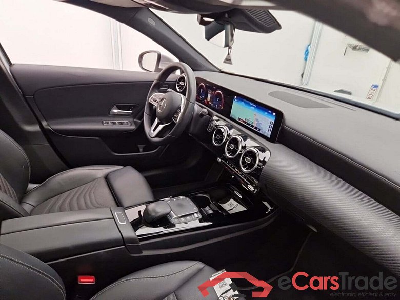 MERCEDES-BENZ A-KLASSE LIMOUSINE 1.3 180 7G-DCT LUXURY LINE #3