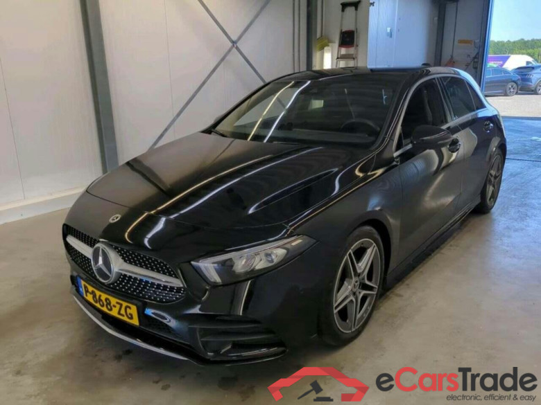 MERCEDES-BENZ A-klasse 180 d Advantage #1