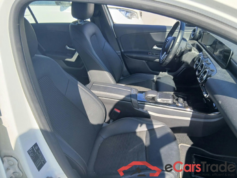 MERCEDES-BENZ Clase A / 2018 / 5P / berlina con portón A 250 e #6