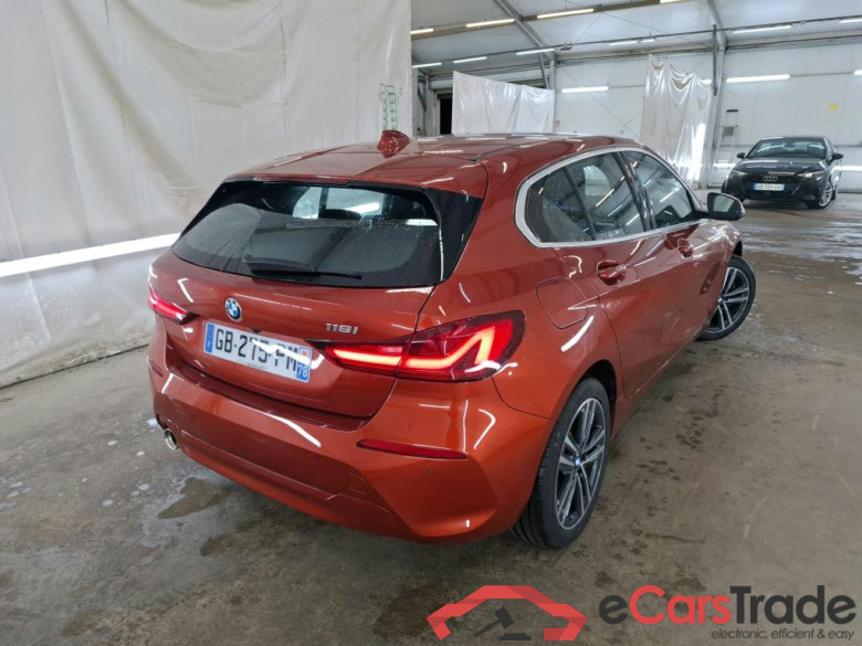 BMW Série 1 / 2019 / 5P / Berline 1.5 118I Business Design / PRÊT A VENDRE #3