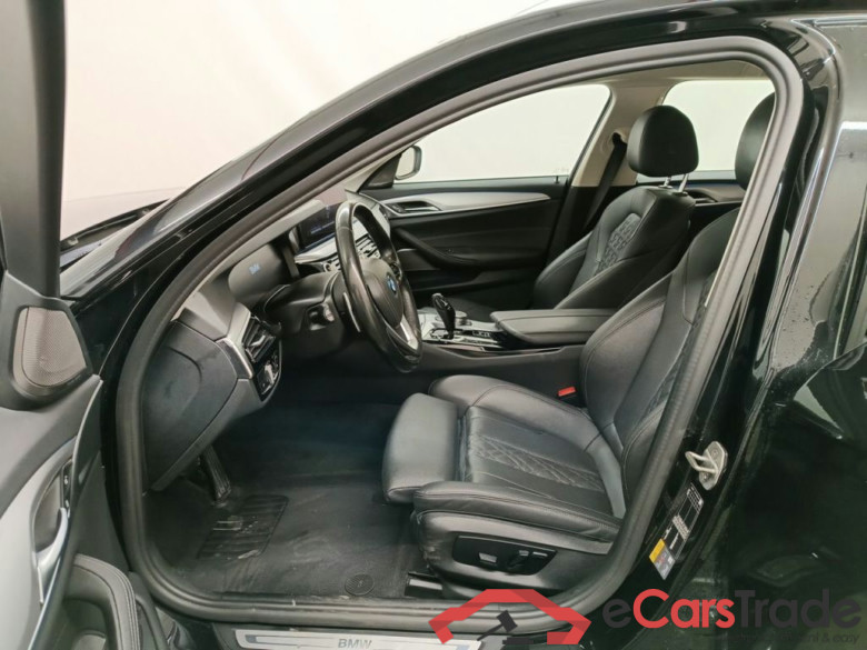 BMW 5 TOURING - 2020 530eXA 184hp PHEV 5d #3