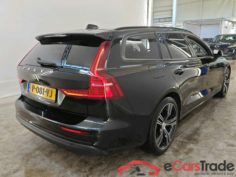 Volvo V60 B3 Automaat Essential 5d #2