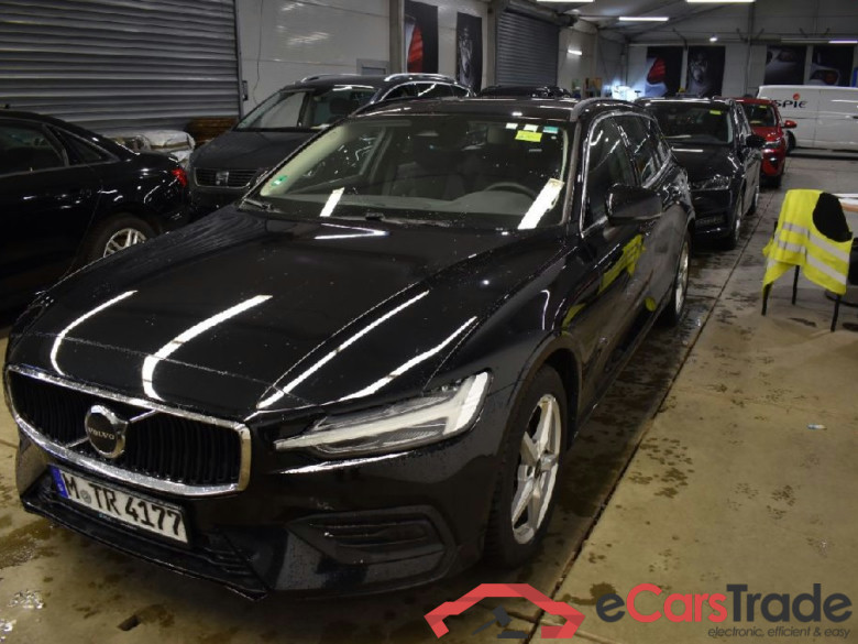 V60 Kombi Core 2.0 B4 145KW AT8 E6d #2