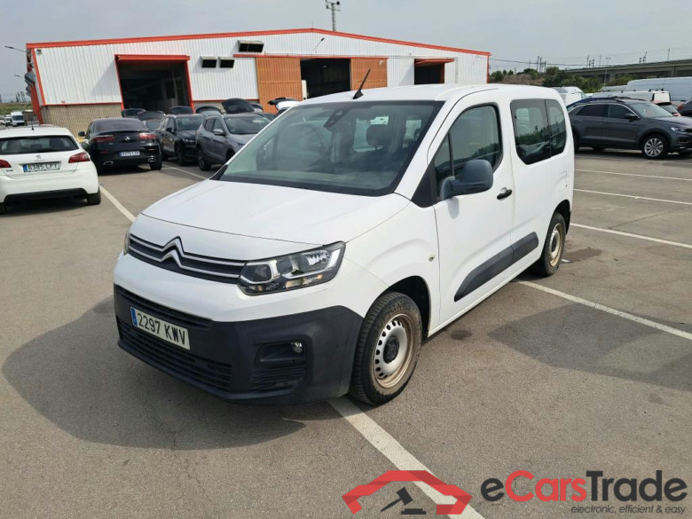 CITROEN Berlingo / 2018 / 4P / combi Talla M BlueHDi 100 LIVE (AC) #1