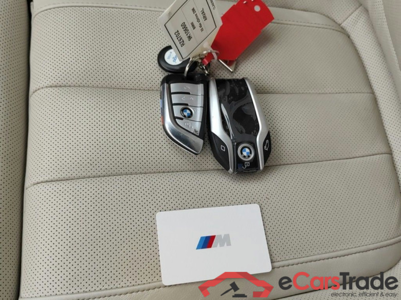 BMW X5 - 2018 3.0AS xDrive45e 286 PHEV (EU6d-TEMP) 5d ///M-Sportkit (total options: 25,354 Ex.Vat) #4