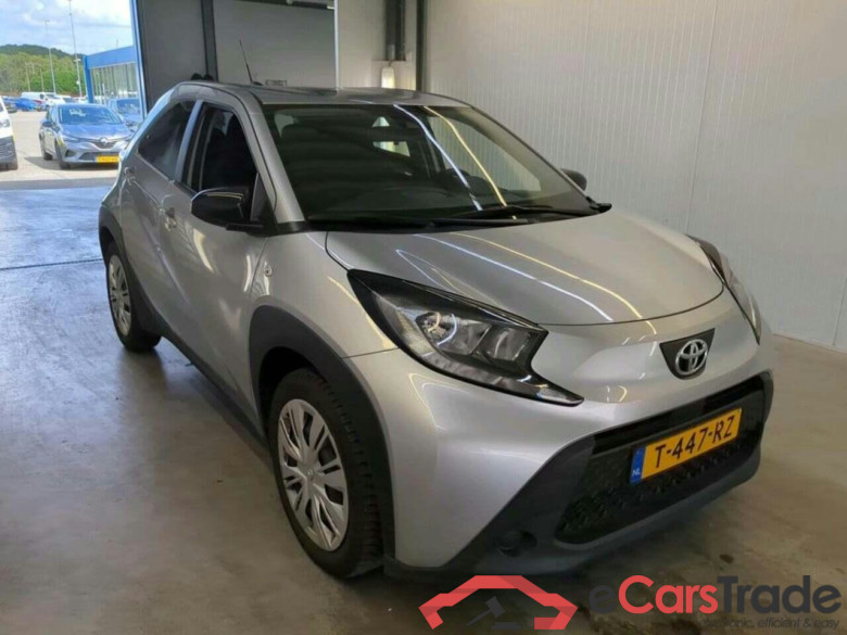 TOYOTA Aygo X 1.0 VVT-i MT Play #5