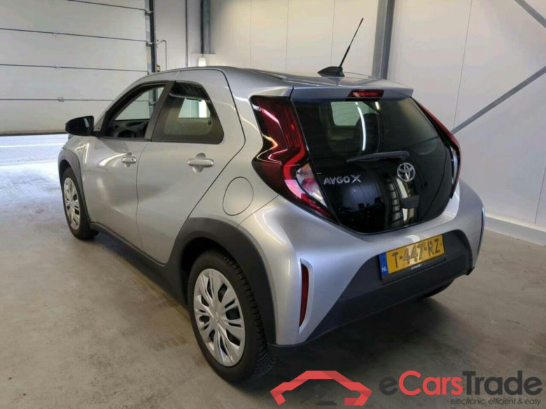 TOYOTA Aygo X 1.0 VVT-i MT Play #6