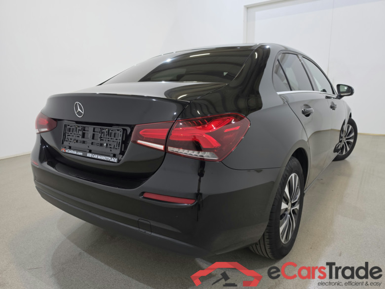 Mercedes-Benz A 200d Limo 4Matic Aut. LED Navi 1/2 Sport-Leather KeylessGo Klima ... #4