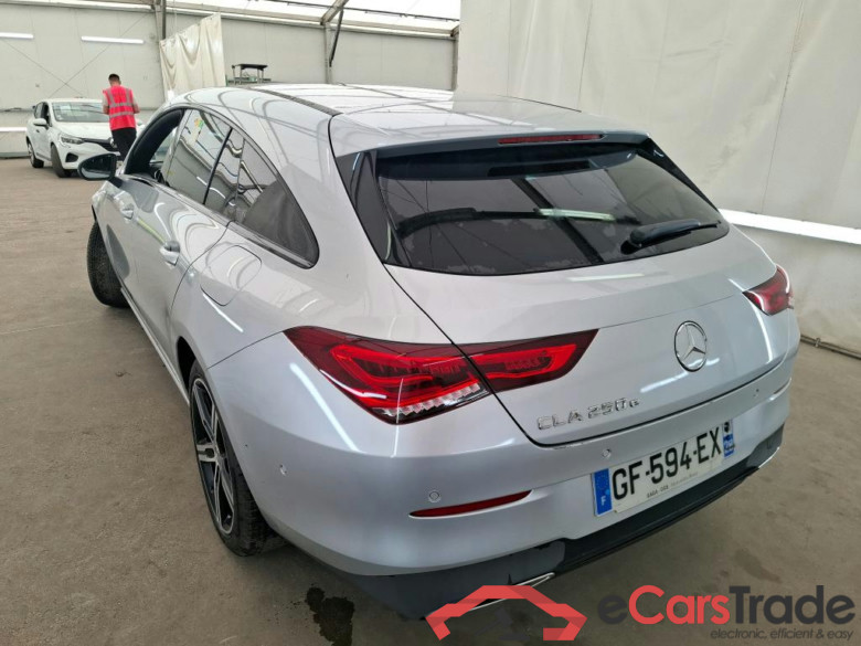 MERCEDES-BENZ CLA Shooting Brake / 2019 / 5P / Break CLA 250 e Business Line #3