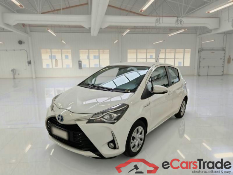 TOYOTA YARIS / 2017 / 5P / BERLINA 1.5 HYBRID BUSINESS