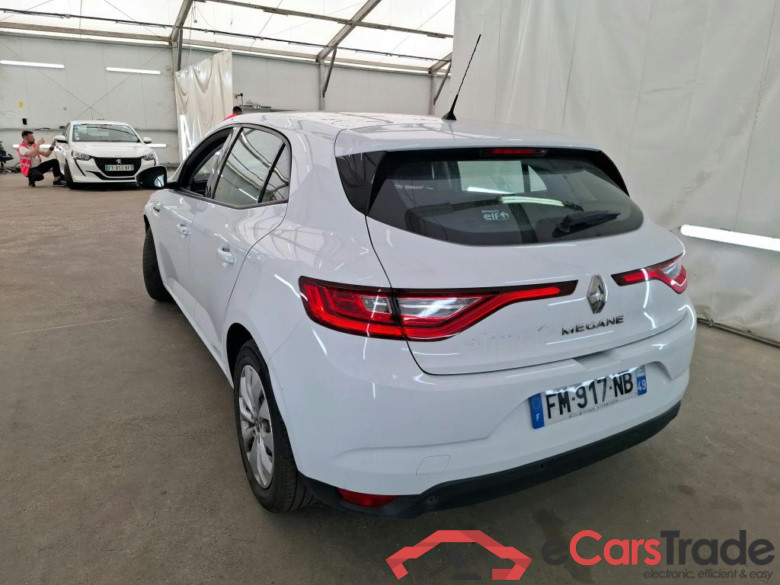 Megane IV Berline 5pt. Société Air Nav 1.5 dCi 90CV BVM6 E6 #2