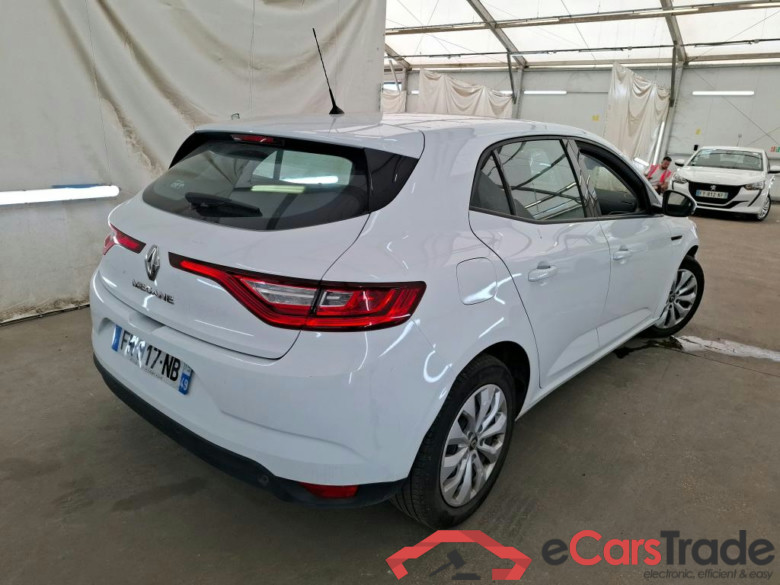 Megane IV Berline 5pt. Société Air Nav 1.5 dCi 90CV BVM6 E6 #3